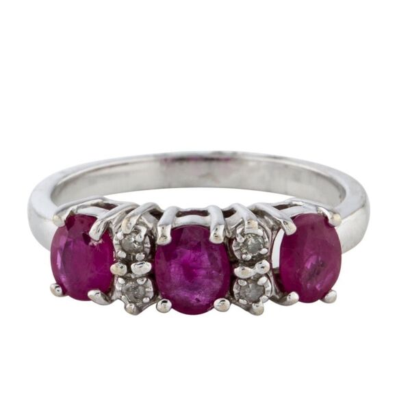 14k white gold diamond and ruby cocktail ring - Picture 3 of 5